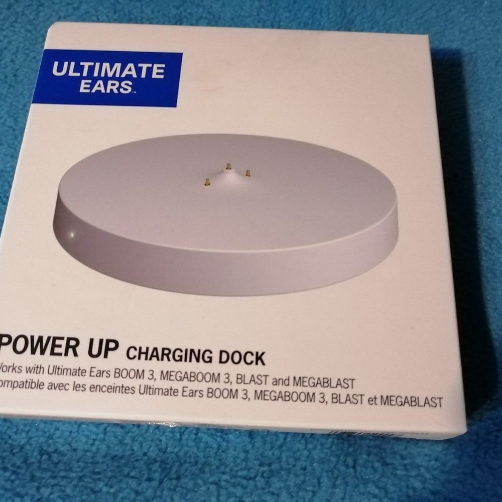 UE Power Up Wireless Charging Dock